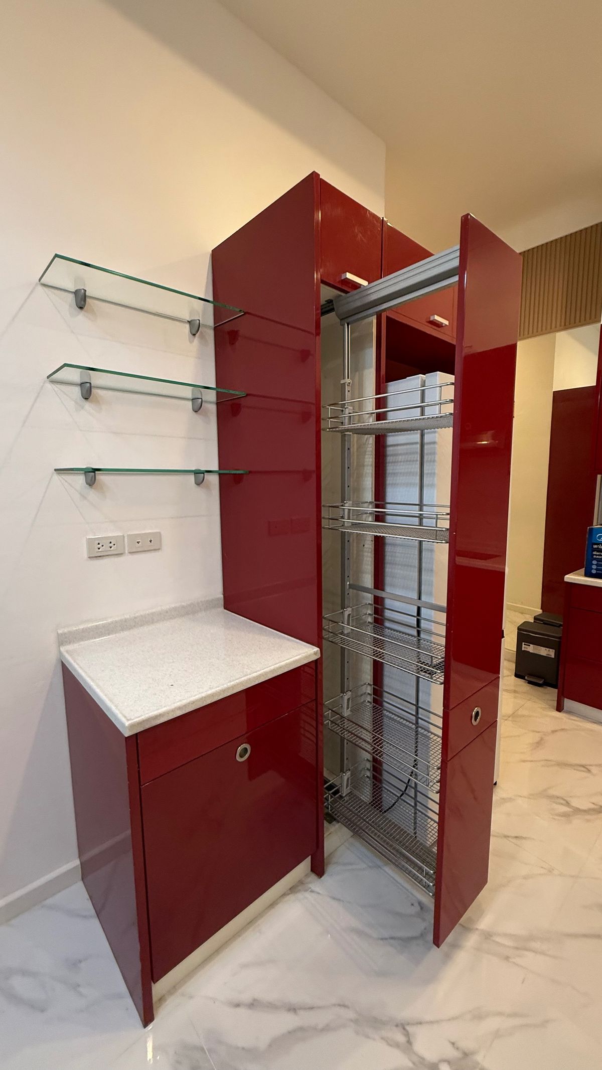 ขายคอนโดสีลม ศาลาแดง บางรัก : ขายคอนโด ติดโรงเรียนเซนโยเซฟ ติด BTS ศาลาแดง