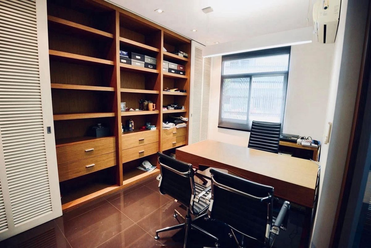 For SaleHouseChokchai 4, Ladprao 71, Ladprao 48, : Urgent sale 📌 Private Nirvana Ladprao Project 924 SQ.M 5 BED 6 Bath, only 75 MB !!! Contact 086-795-9997