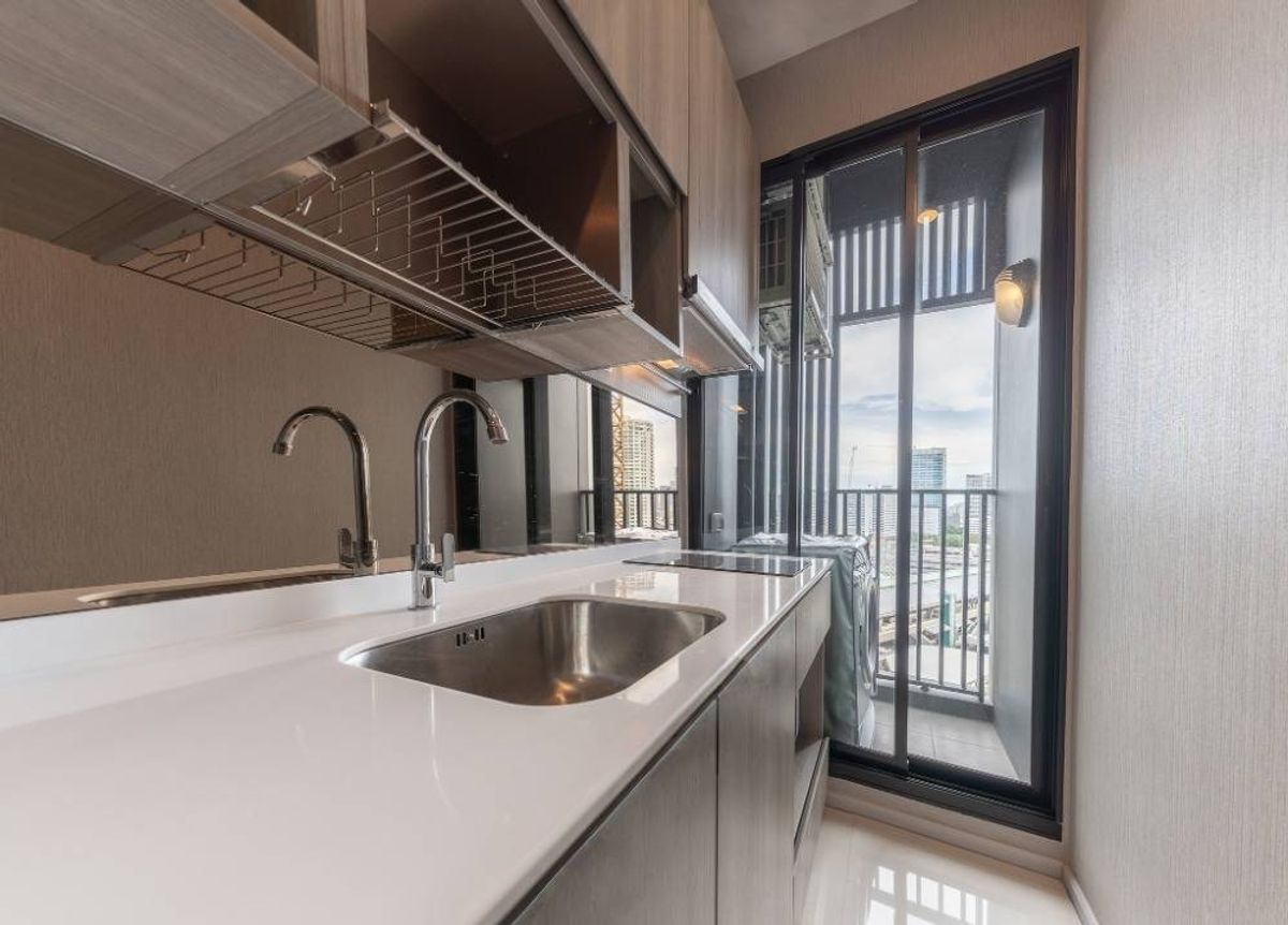 For RentCondoKasetsart, Ratchayothin : 💥ST-1593💥Knightsbridge Prime Ratchayothin 👉Line : @wincondo