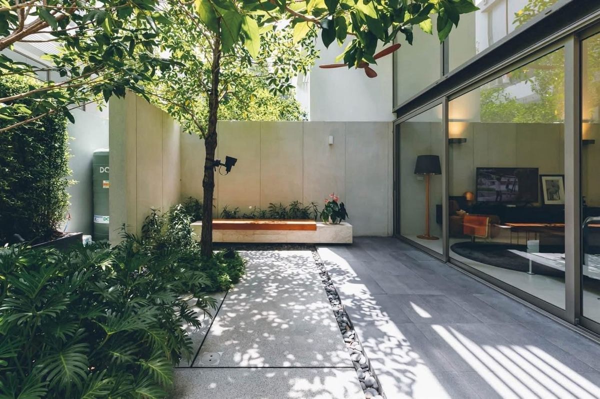 ทาวน์โฮมมีนบุรี-ร่มเกล้า : ขาย Home office 3.5 ชั้น โครงการ Dhepa Ramkhamhaeng 118 ขนาด 295 Sq.m 3 bed 4 bath เพียง 17.9 MB (Rent 95,000)