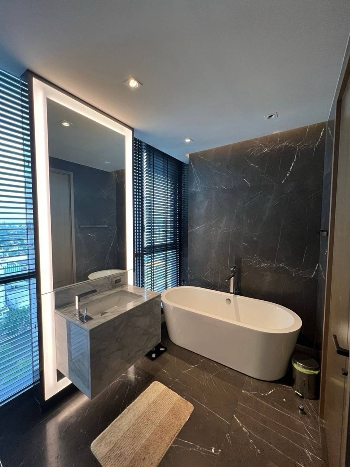 CondoSukhumvit, Asoke, Thonglor : 💎𝐇𝐎𝐓 𝐃𝐄𝐀𝐋 💎Monument Thonglor, size 126 SQ.M 2 BED 3 Bath, only 39.9 MB (RENT 140,000 / Month) to 086-795-9997 (Jimmy)