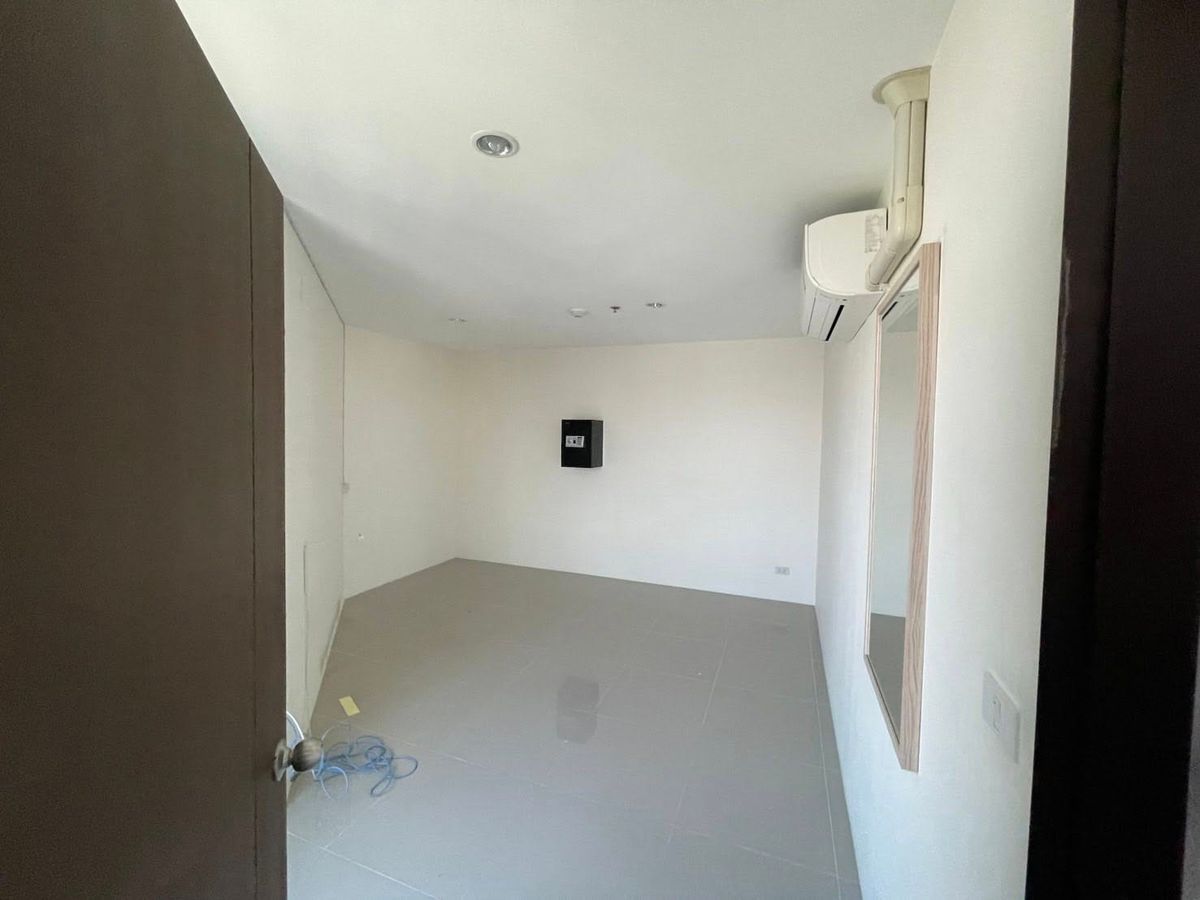 ขายคอนโดพัฒนาการ ศรีนครินทร์ : (รหัส SM1437) ขายคอนโด Asakarn place srinakarin อัสสกาญจน์ เพลส ศรีนครินทร์ ใกล้รถไฟฟ้าสายสีเหลือง