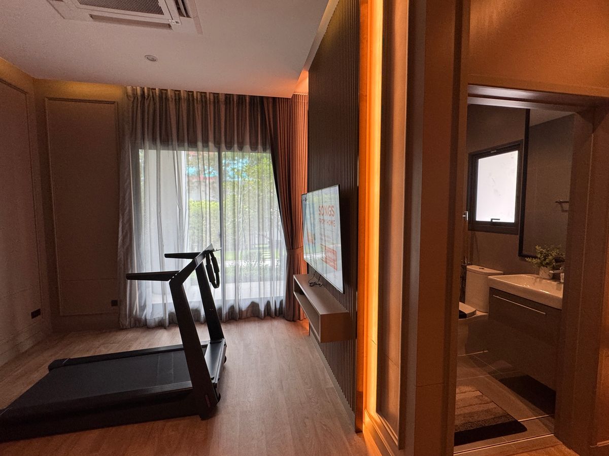 ขายบ้านพระราม 5 ราชพฤกษ์ บางกรวย : Bangkok Boulevard Signature Rama 5 บ้านตัวอย่าง ตบแต่งพร้อมเข้าอยู่ มีเครื่องปรับอากาศทุกห้อง