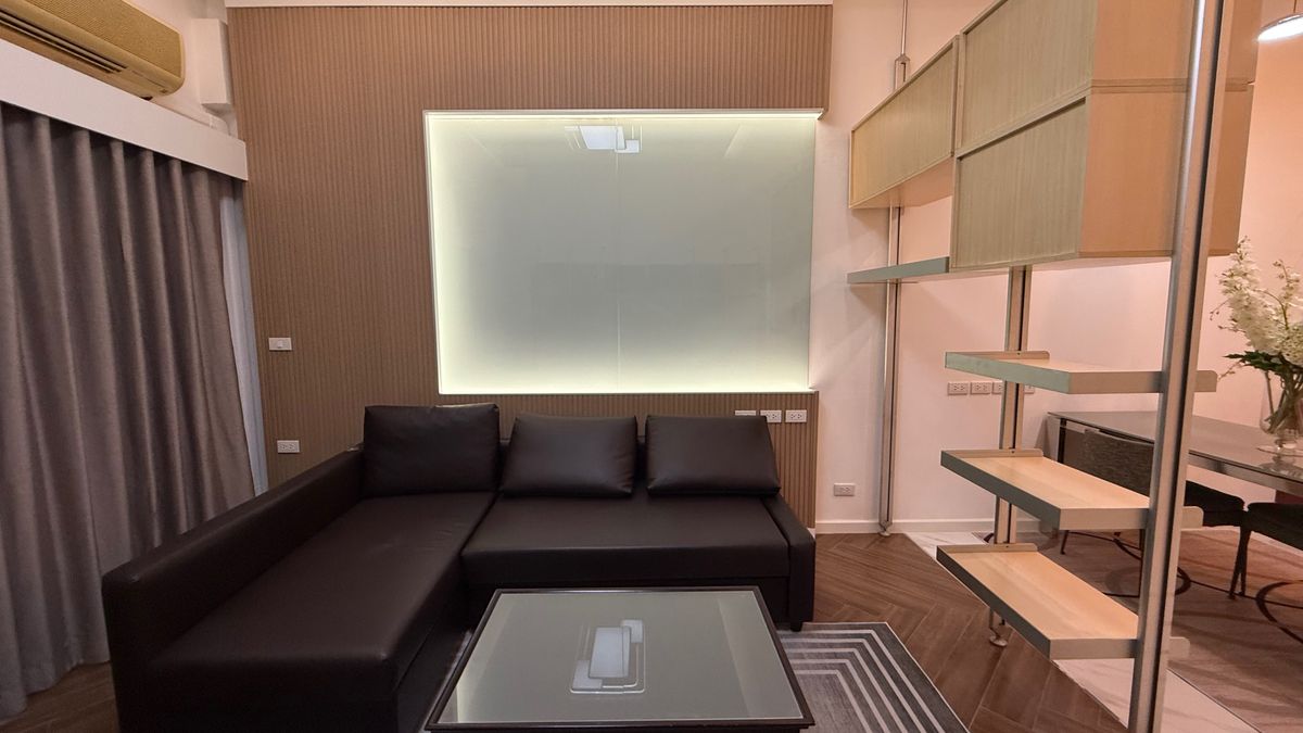 ขายคอนโดสีลม ศาลาแดง บางรัก : ขายคอนโด ติดโรงเรียนเซนโยเซฟ ติด BTS ศาลาแดง