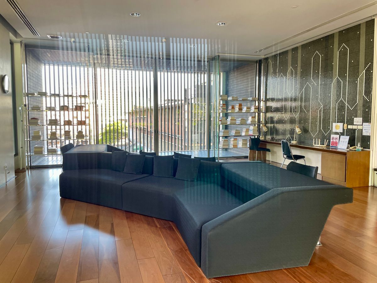 For RentCondoOnnut, Udomsuk : 🔥 For Rent the Room Sukhumvit 62 (Swimming Pool view room) next to BTS Punnawithi 0 meters.