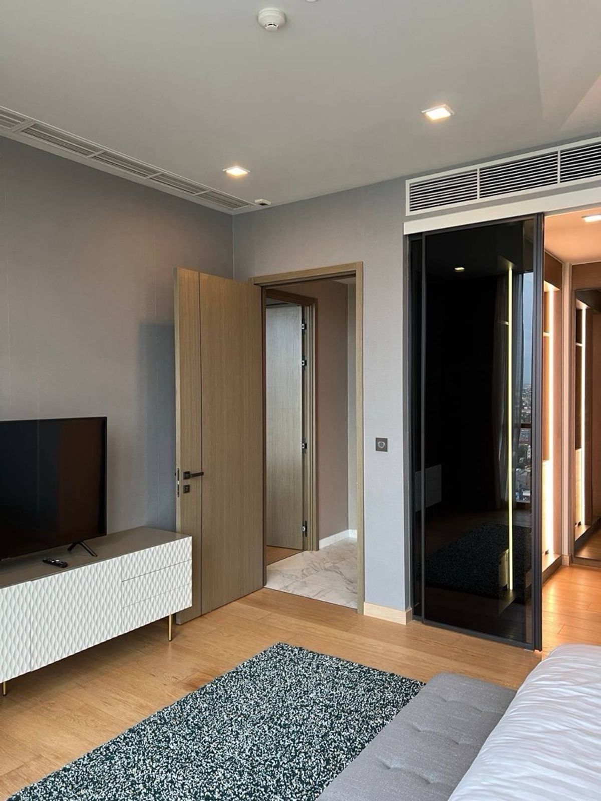 CondoSukhumvit, Asoke, Thonglor : 💎𝐇𝐎𝐓 𝐃𝐄𝐀𝐋 💎Monument Thonglor, size 126 SQ.M 2 BED 3 Bath, only 39.9 MB (RENT 140,000 / Month) to 086-795-9997 (Jimmy)