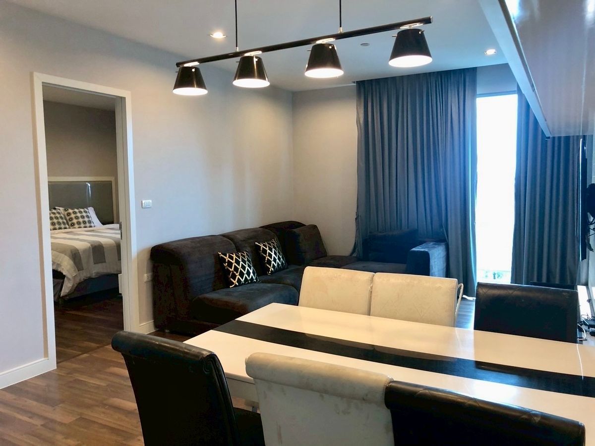 For RentCondoOnnut, Udomsuk : 🔥 For Rent the Room Sukhumvit 62 (Swimming Pool view room) next to BTS Punnawithi 0 meters.