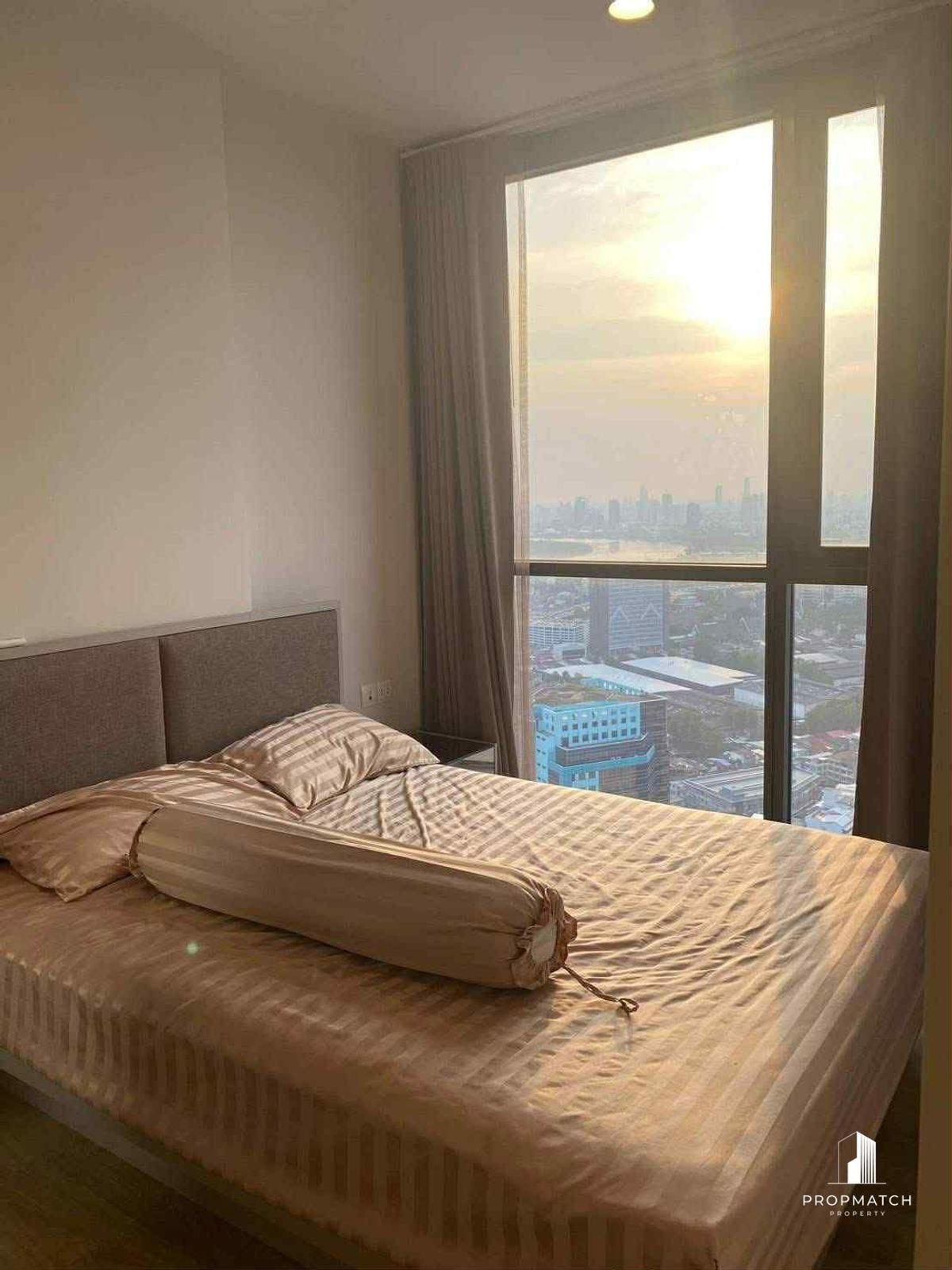For SaleCondoSukhumvit, Asoke, Thonglor : ⚡️Hot Priceound 1️ OKA HAUS SUKHUMVIT 36 Beautiful room in the heart of Thonglor 28 SQM The cheapest in the building 3.89 MB.