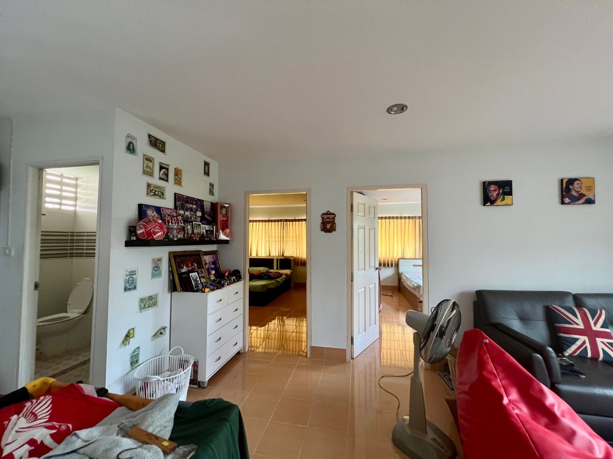 ขายบ้านเกษตร นวมินทร์ ลาดปลาเค้า : ขายบ้านเดี่ยว 3 ชั้น ทำเลทองสุคนธสวัสดิ์ พร้อมพื้นที่สวนขนาดใหญ่ เหมาะสำหรับครอบครัวใหญ่ ใกล้โรงเรียนสตรีวิทยา 2 และสิ่งอำนวยความสะดวกครบครัน