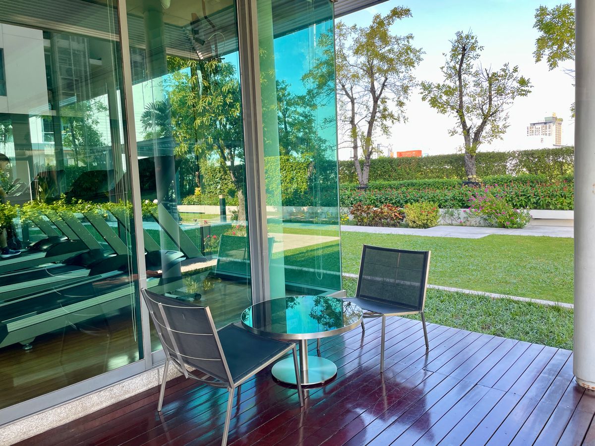 For RentCondoOnnut, Udomsuk : 🔥 For Rent the Room Sukhumvit 62 (Swimming Pool view room) next to BTS Punnawithi 0 meters.