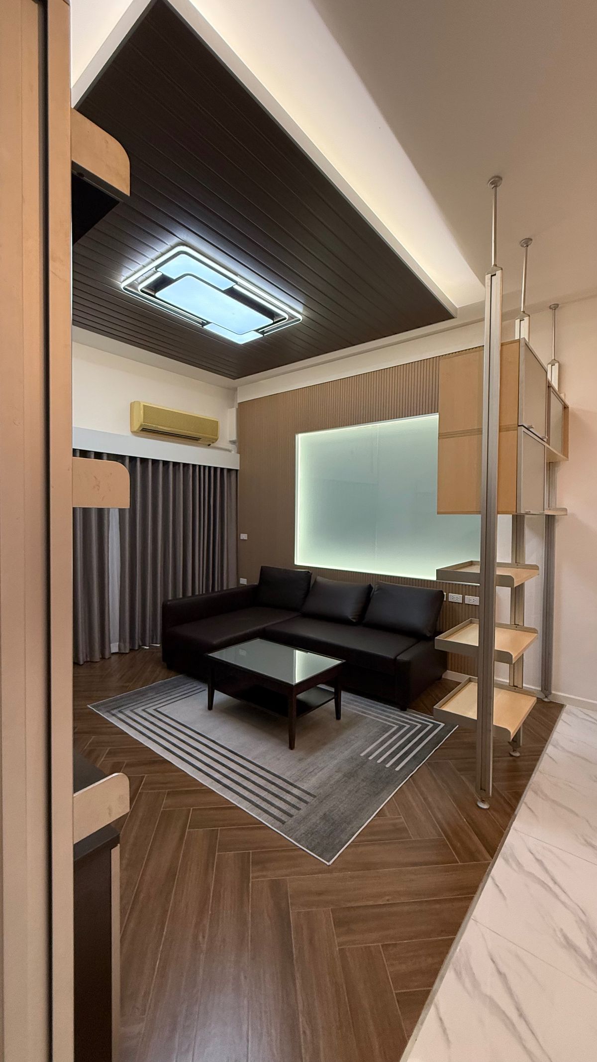 ขายคอนโดสีลม ศาลาแดง บางรัก : ขายคอนโด ติดโรงเรียนเซนโยเซฟ ติด BTS ศาลาแดง