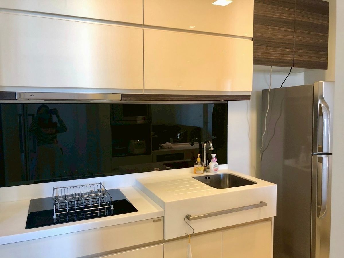 For RentCondoOnnut, Udomsuk : 🔥 For Rent the Room Sukhumvit 62 (Swimming Pool view room) next to BTS Punnawithi 0 meters.