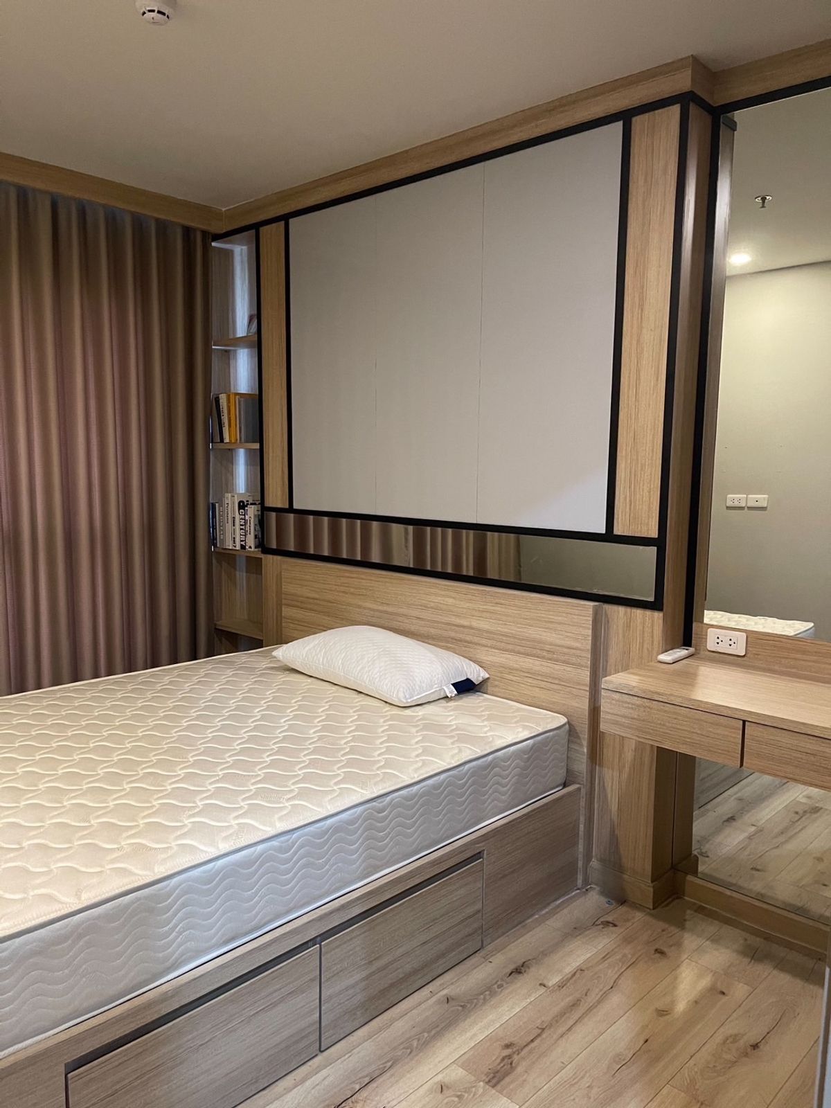 For RentCondoPinklao, Charansanitwong : *** Condo for rent : Brix Condominium ***
