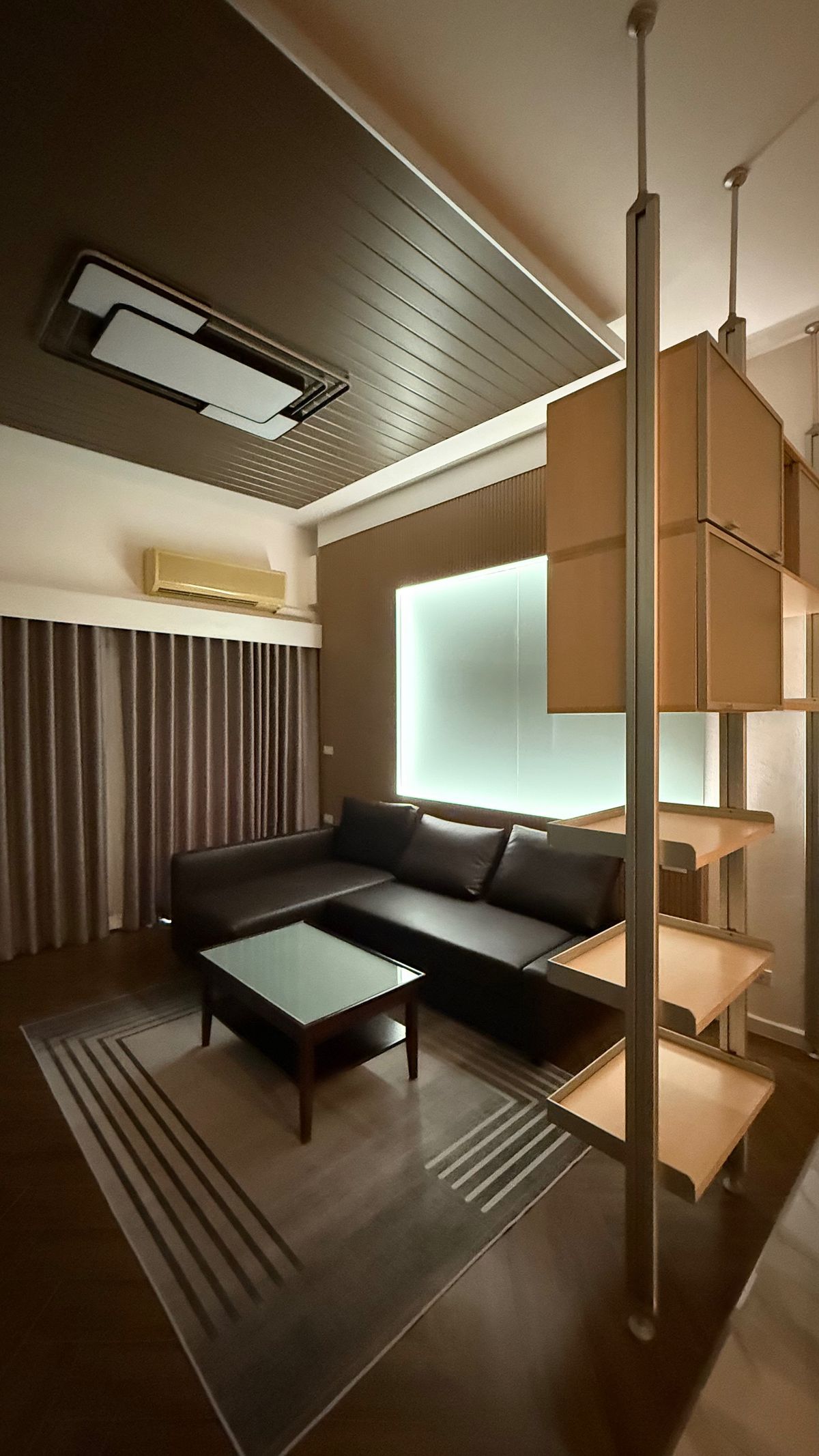 ขายคอนโดสีลม ศาลาแดง บางรัก : ขายคอนโด ติดโรงเรียนเซนโยเซฟ ติด BTS ศาลาแดง