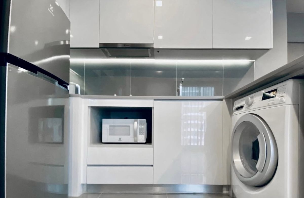 For SaleCondoSukhumvit, Asoke, Thonglor : Urgent sale‼ ️M Thonglor 10 rooms, a 36 SQ.M 1 Bed 1 Bath, only 5.25 mb !! Contact 086-795-9997