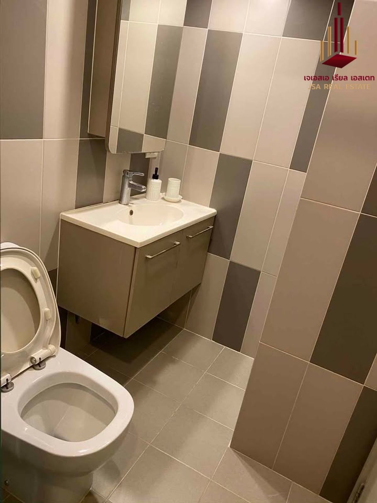 ให้เช่าคอนโดสะพานควาย จตุจักร : ✨ For Rent: Onyx Phaholyothin Condo ✨ 💰 Only  21,000 THB/month