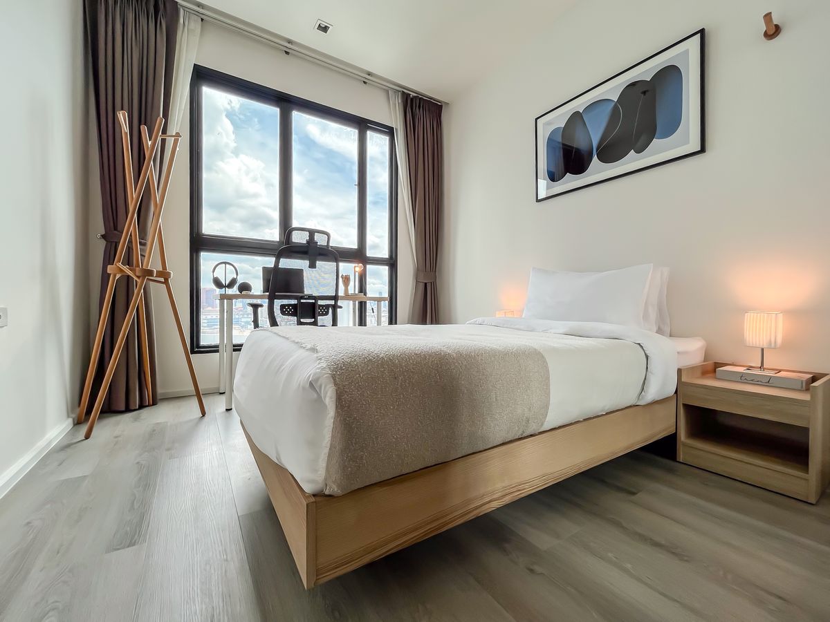 ให้เช่าคอนโดรัชดา ห้วยขวาง : 🔥ให้เช่าด่วน🔥ควินน์ รัชดา 17 ห้องกว้าง 2ห้องนอน ตกแต่งหรู เฟอร์นิเจอร์ครบพร้อมเข้าอยู่ 