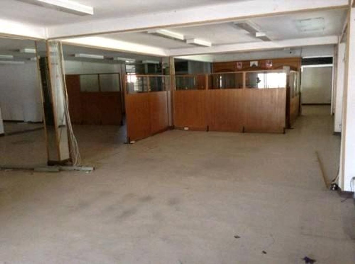 For SaleFactoryRathburana, Suksawat : Old factory for sale in the area of ​​1 rai than Suksawat 30, urgent 40 million.