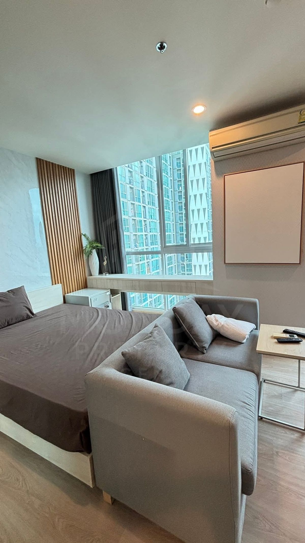 For SaleCondoRatchadapisek, Huaikwang, Suttisan : Selling a reduction 🔥🔥 Condo special price, good location, Noble Revolve Ratchada MD-95196