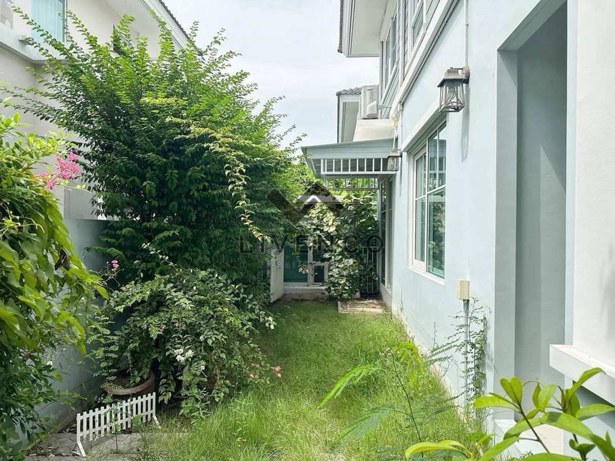 For SaleHousePhutthamonthon, Salaya : House for sale, front garden view, 1 house at the best price right now. Villaggio Pinklao - Salaya2-story detached house (LVC010009)