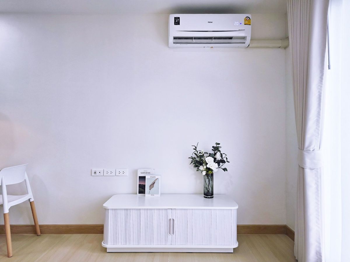 ขายคอนโดเลียบทางด่วนรามอินทรา : ((ขายด่วน)) ห้องพร้อมอยู่วีคอนโดเอกมัย รามอินทรา ส่วนกลางครบน่าใช้ ผ่อน 6,xxx ไม่ต้องดาวน์ ใครหาโซนนี้รีบเลย 🏡😍