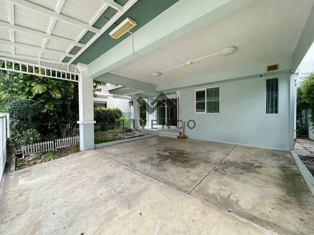 For SaleHousePhutthamonthon, Salaya : House for sale, front garden view, 1 house at the best price right now. Villaggio Pinklao - Salaya2-story detached house (LVC010009)