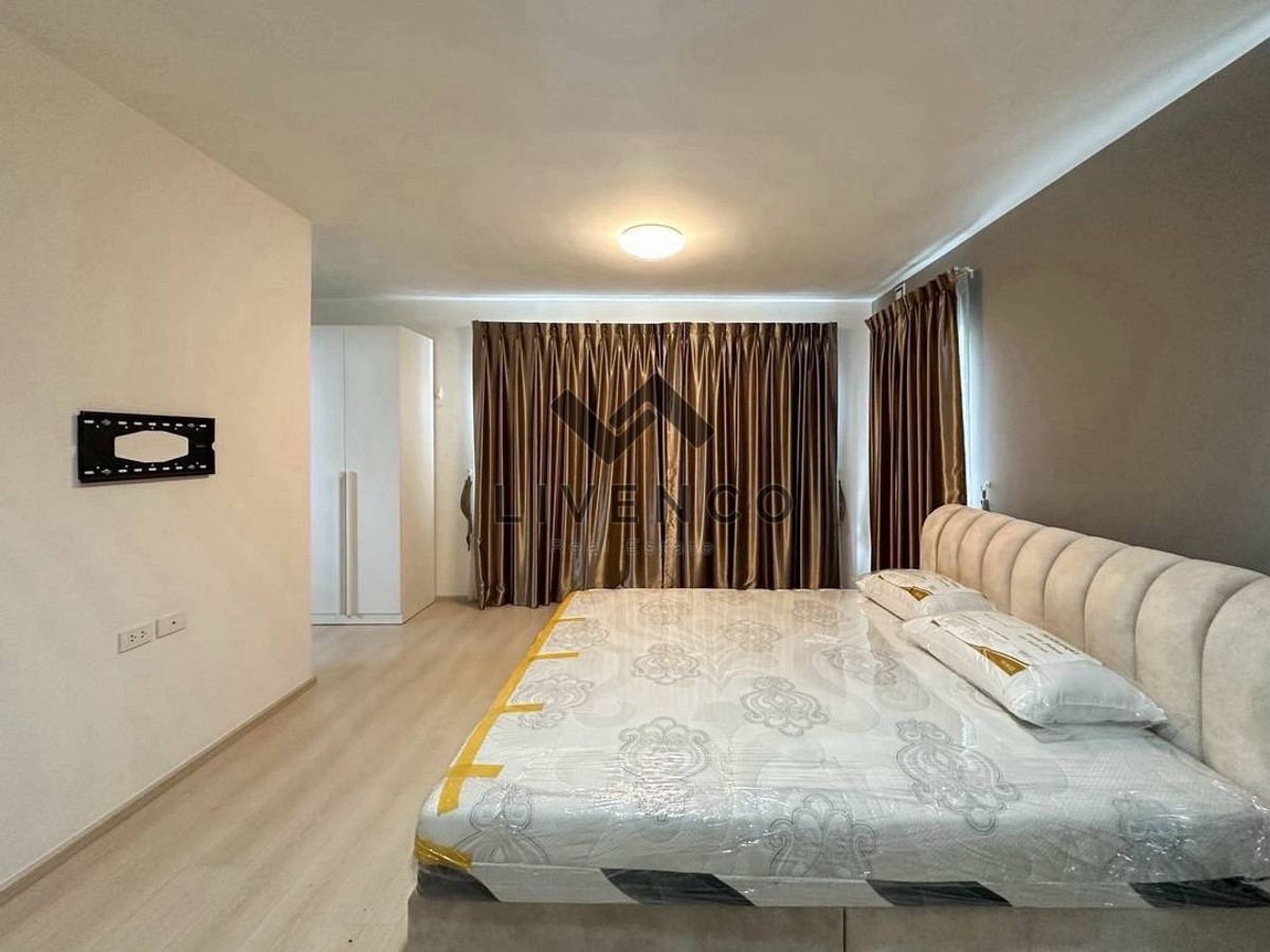 For SaleHousePhutthamonthon, Salaya : House for sale, front garden view, 1 house at the best price right now. Villaggio Pinklao - Salaya2-story detached house (LVC010009)