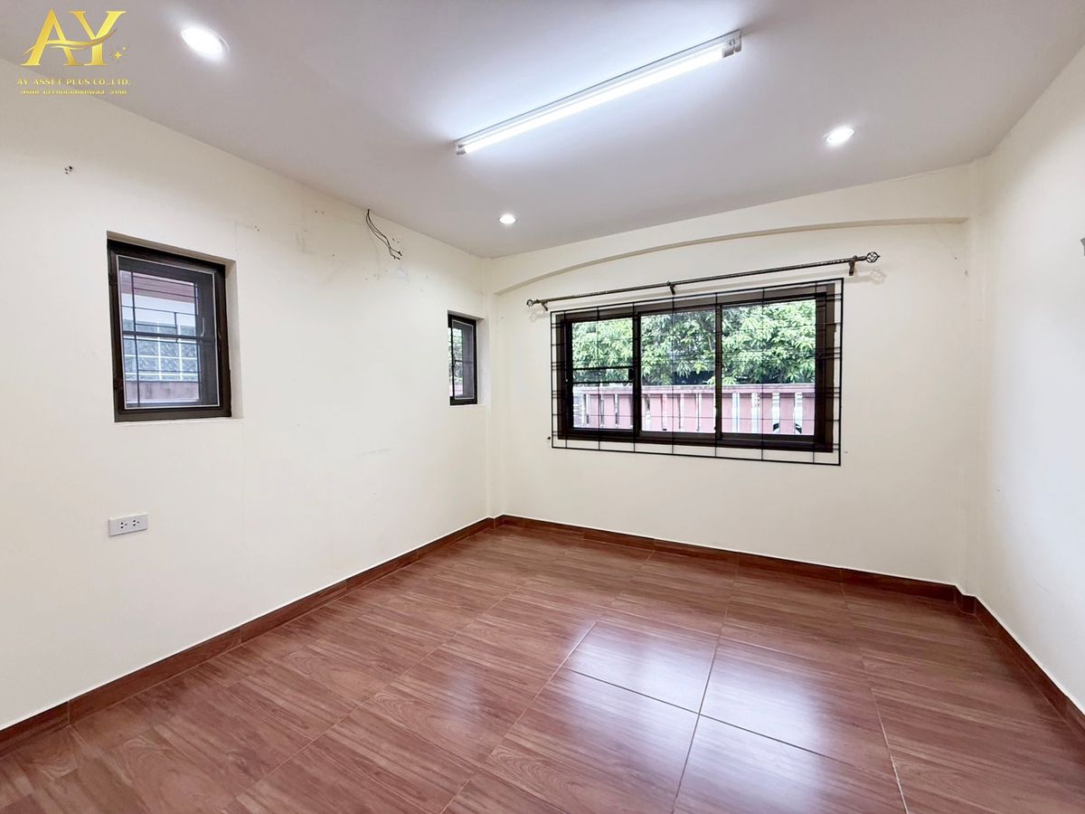 ขายบ้านมีนบุรี-ร่มเกล้า : 🏡✨ บ้านเดี่ยว หมู่บ้านสัมมากร รามคำแหง 112  ใกล้รถไฟฟ้าสถานีสัมมากร และแหล่งชุมชนครบวงจร ในราคาเพียง 6.2 M ‼️ 🏡 รายละเอียดทรัพย์ 