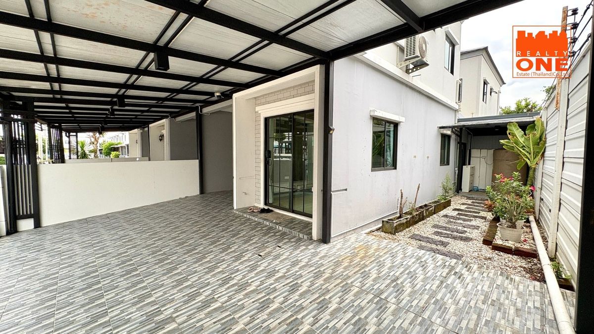 ขายทาวน์โฮมมีนบุรี-ร่มเกล้า : ขายบ้าน พฤกษาวิลล์ กรุงเทพกรีฑา วงแหวน 30.2 ตารางวา หลังมุม 4 ห้องนอน 