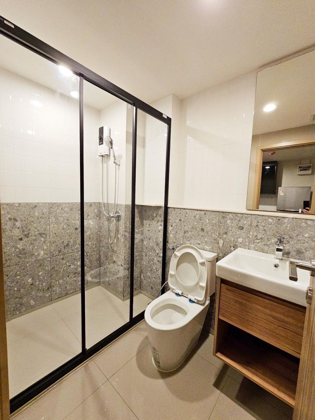 For RentCondoLadprao, Central Ladprao : For rent: The Line Vibe, 1 bedroom, 32 sq m., ready to move in, near BTS Ha Yaek Lat Phrao