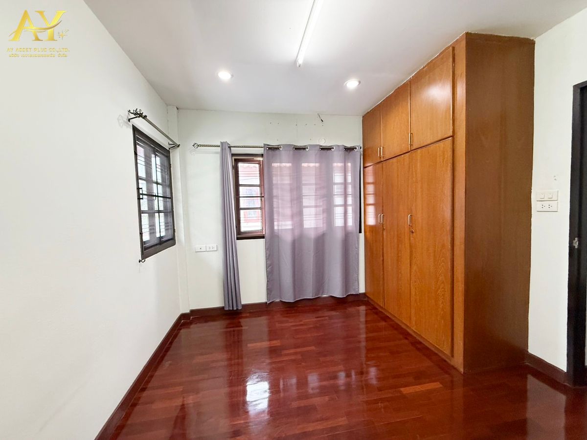 ขายบ้านมีนบุรี-ร่มเกล้า : 🏡✨ บ้านเดี่ยว หมู่บ้านสัมมากร รามคำแหง 112  ใกล้รถไฟฟ้าสถานีสัมมากร และแหล่งชุมชนครบวงจร ในราคาเพียง 6.2 M ‼️ 🏡 รายละเอียดทรัพย์ 