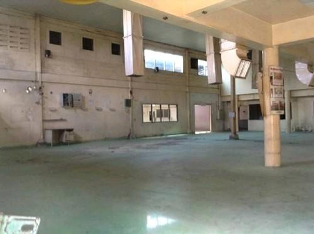 For SaleFactoryRathburana, Suksawat : Old factory for sale in the area of ​​1 rai than Suksawat 30, urgent 40 million.