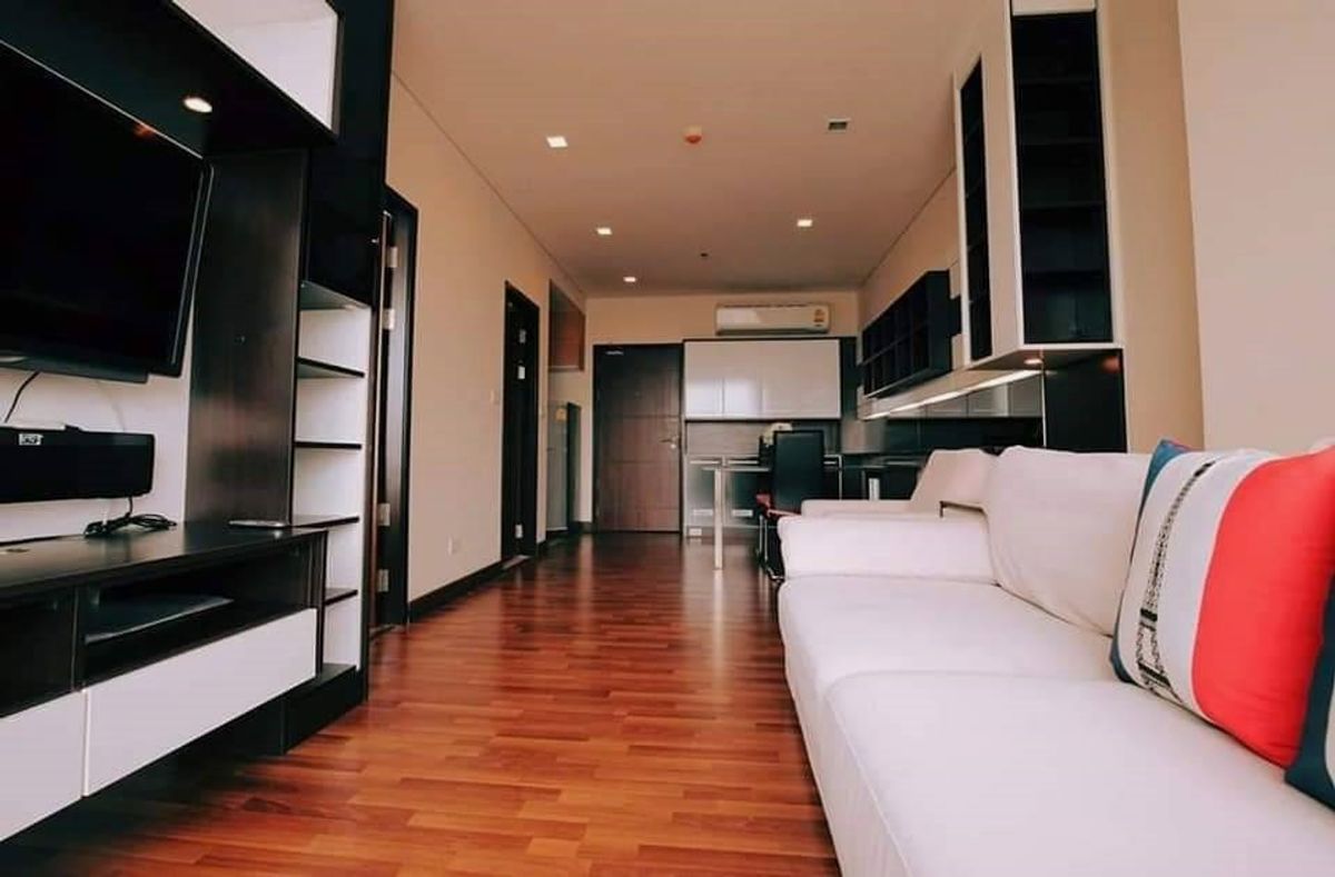 ขายคอนโดอ่อนนุช อุดมสุข : Le Luk Condominium / ห้องสวย วิวโล่ง ใกล้ BTS พระโขนง / 1 ห้องนอน 50 ตร.ม. โทร 0937890899