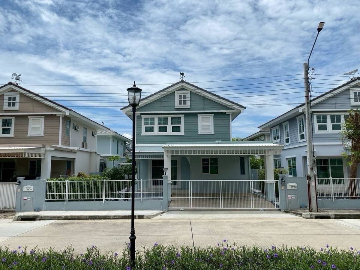 ขายบ้านพุทธมณฑล ศาลายา : ขายบ้าน  ด่วน🔥
ขายบ้านเดี่ยว Land & house  
โครงการ : Villaggio ปิ่นเกล้า - ศาลายา
บ้านเดี่ยว  2 ชั้น  (LVC010009)