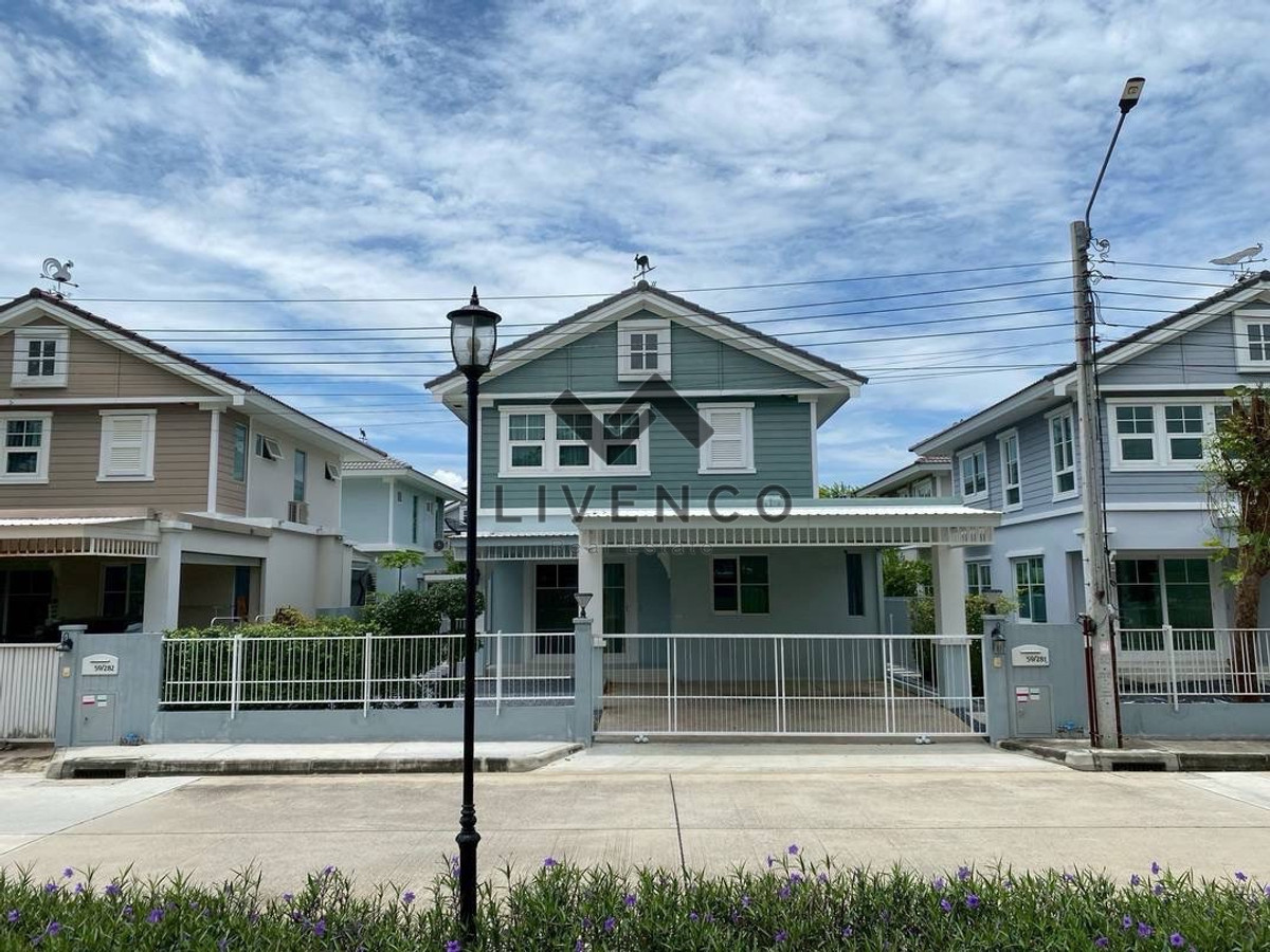 For SaleHousePhutthamonthon, Salaya : House for sale, front garden view, 1 house at the best price right now. Villaggio Pinklao - Salaya2-story detached house (LVC010009)
