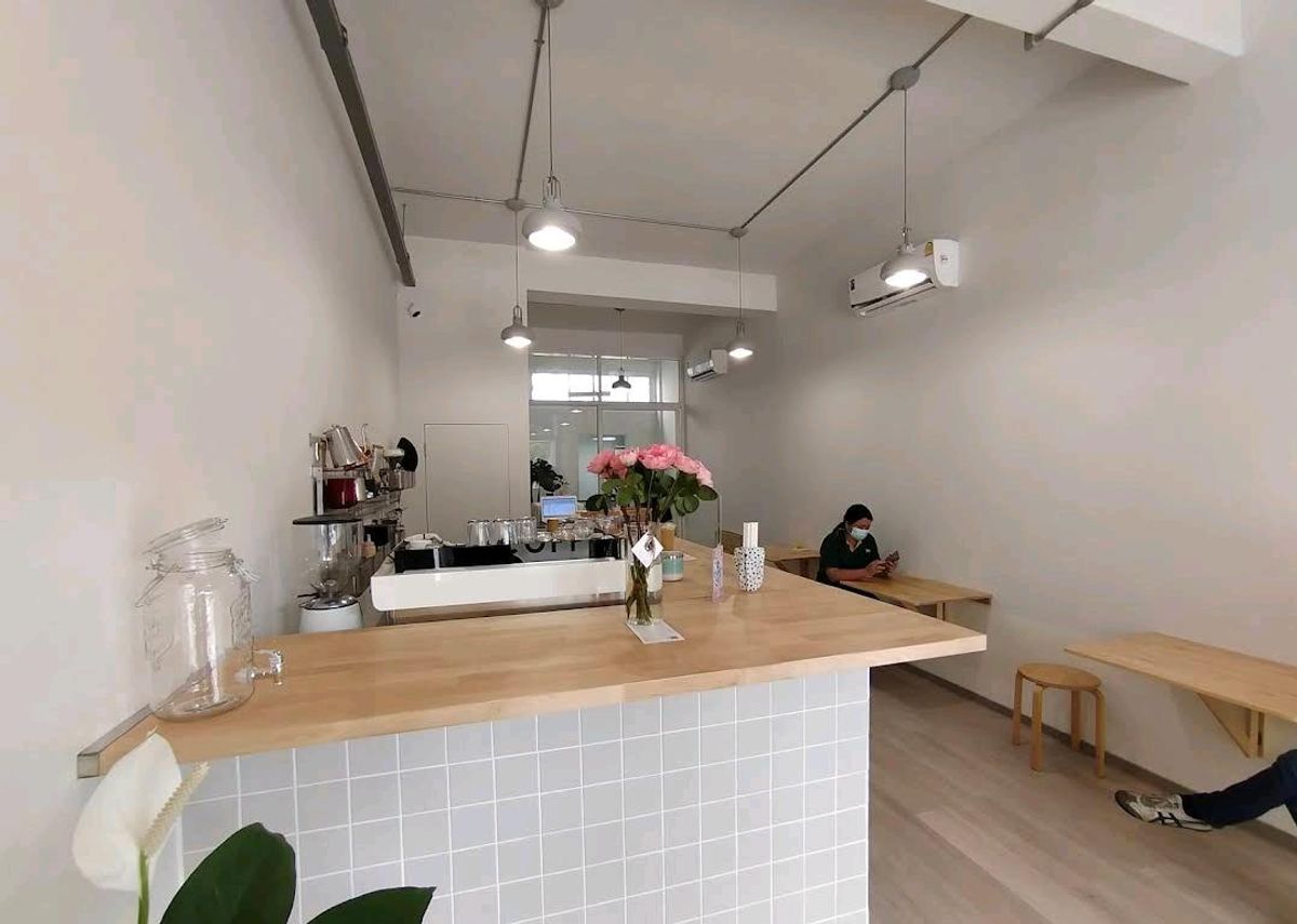 ให้เช่าอาคารพาณิชย์วงเวียนใหญ่ เจริญนคร : เช่าตึกแถว 5ชั้นต่อเติมเต็ม อาคารพาณิชย์ติดถนน 50,000 ต่อเดือน สนใจโทร 0928242499 line paolin1