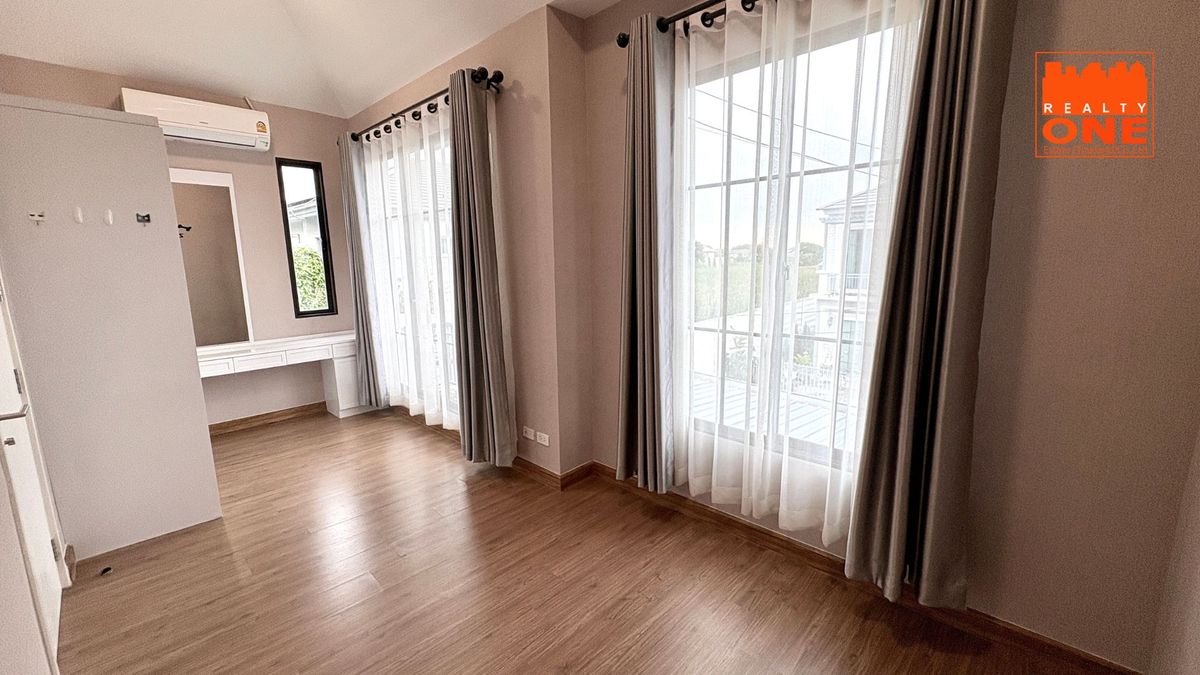 ขายทาวน์โฮมมีนบุรี-ร่มเกล้า : ขายบ้าน พฤกษาวิลล์ กรุงเทพกรีฑา วงแหวน 30.2 ตารางวา หลังมุม 4 ห้องนอน 