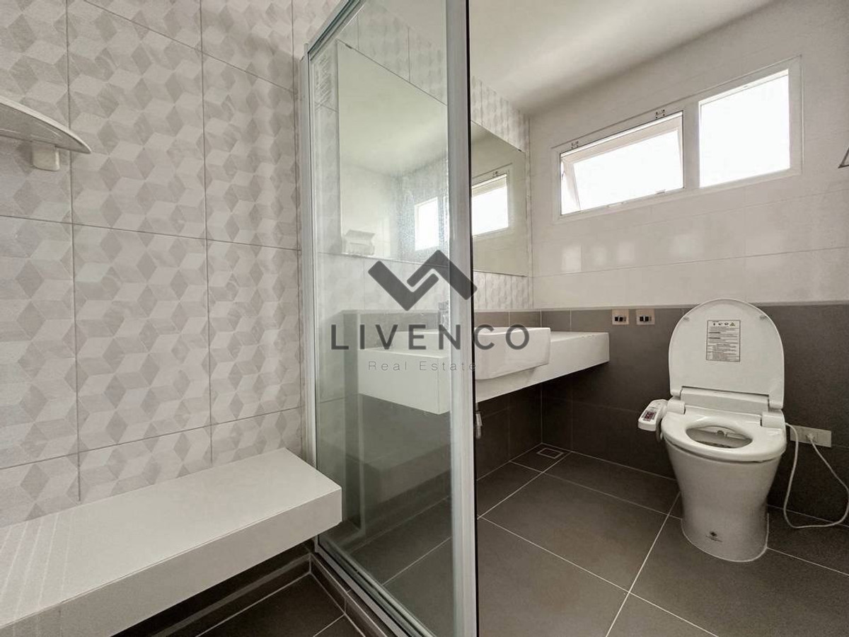 For SaleHousePhutthamonthon, Salaya : House for sale, front garden view, 1 house at the best price right now. Villaggio Pinklao - Salaya2-story detached house (LVC010009)