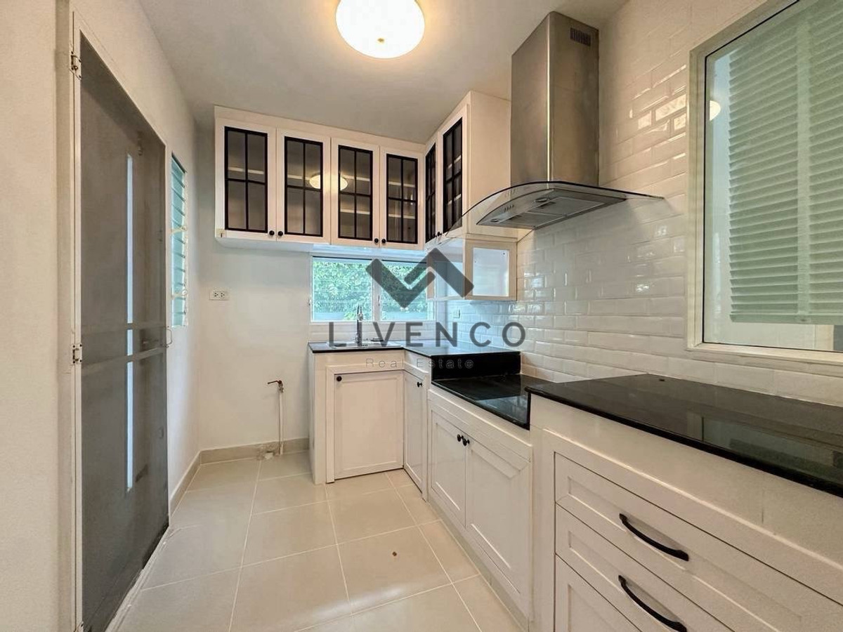 For SaleHousePhutthamonthon, Salaya : House for sale, front garden view, 1 house at the best price right now. Villaggio Pinklao - Salaya2-story detached house (LVC010009)