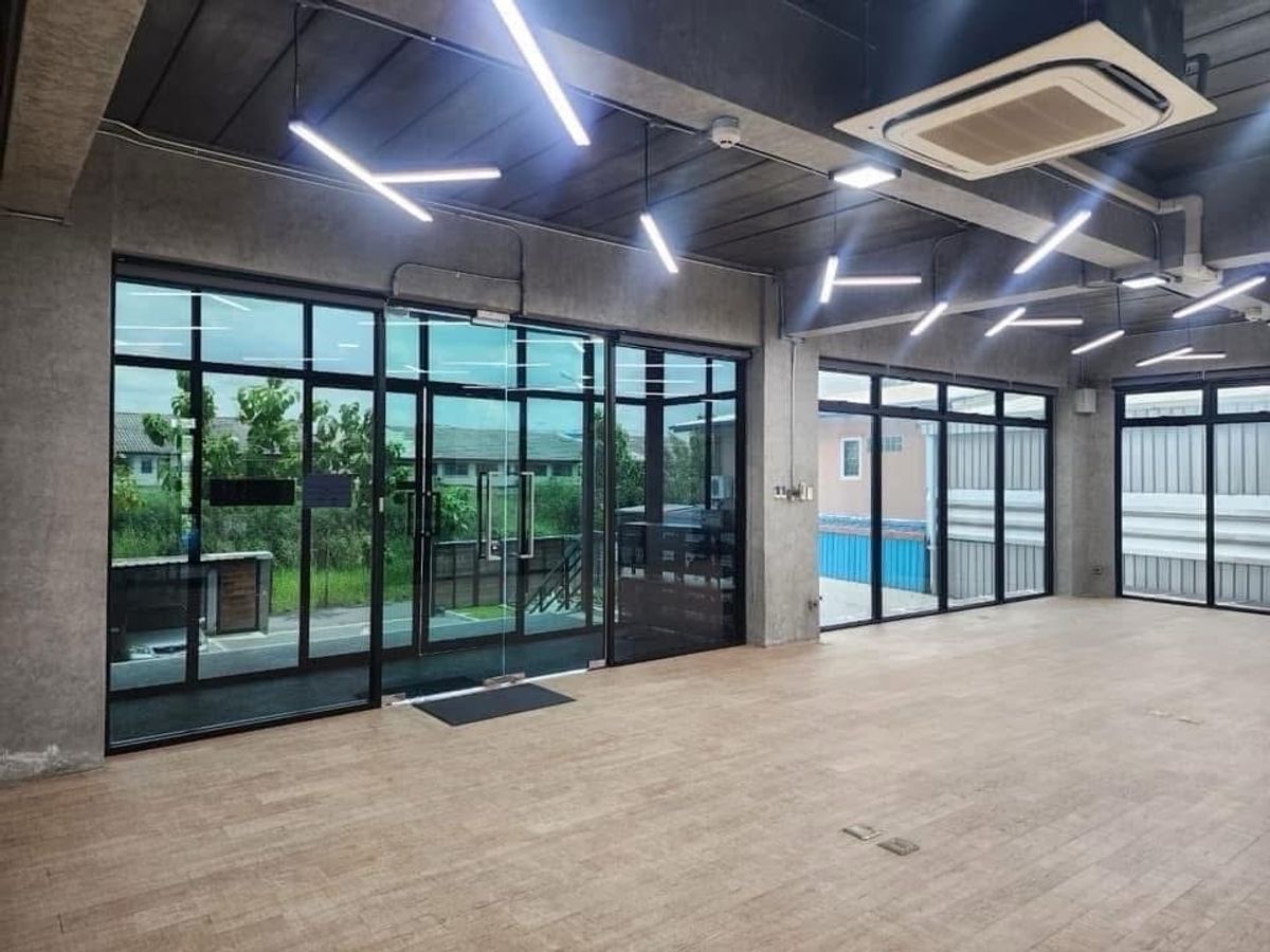 ขายสำนักงานนวมินทร์ รามอินทรา : 📌ขายด่วน ‼️อาคารสำนักงาน 4 ชั้น สุขาภิบาล 5 ขนาด 995 Sq.m (296 Sq.wa) ลดพิเศษเหลือเพียง 39 MB !! ติดต่อ 086-795-9997 จิมมี่