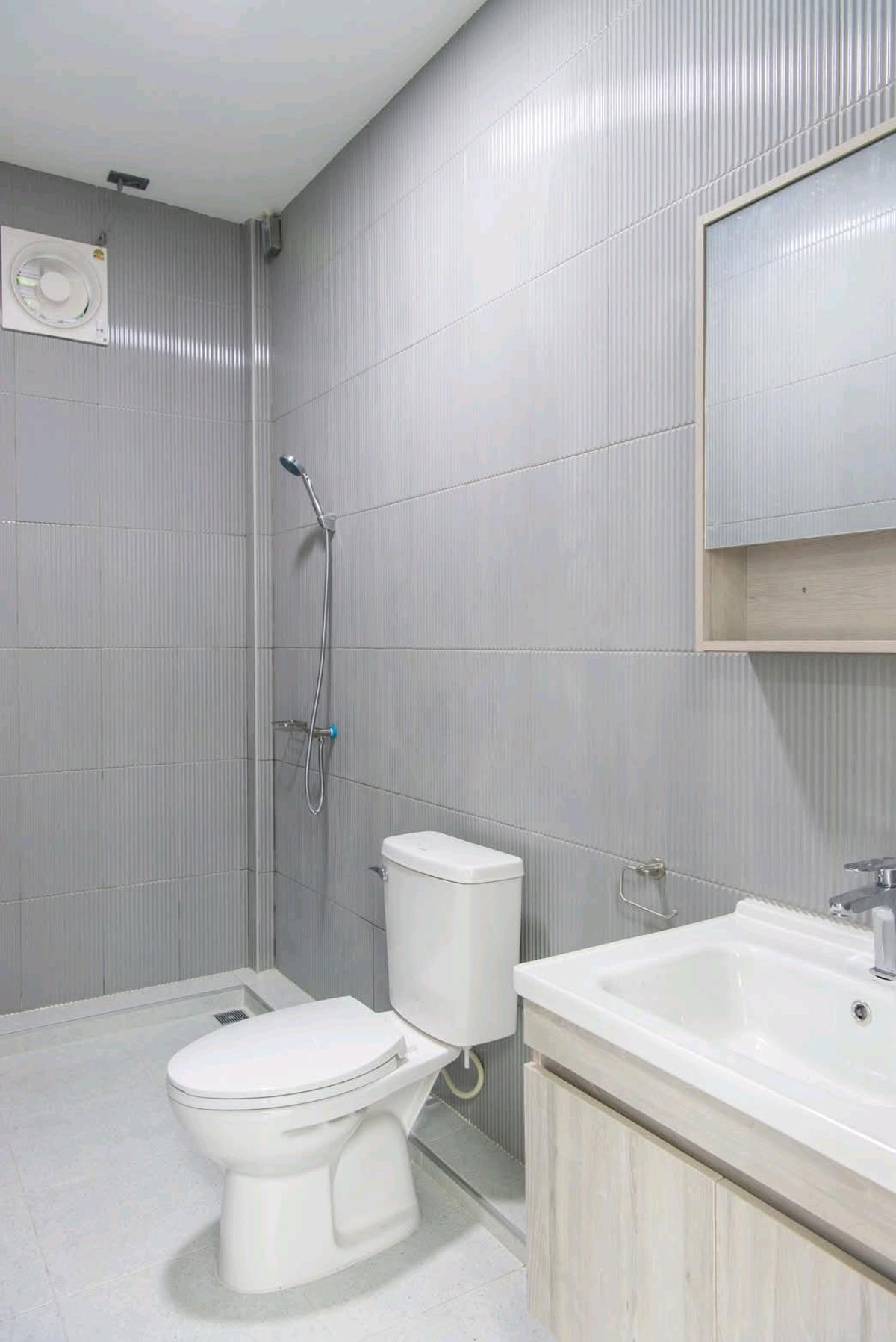 For RentWarehouseOnnut, Udomsuk : 🏢 Rent/sell Office + Warehouse in the heart of Sukhumvit Soi Punnawithi 29