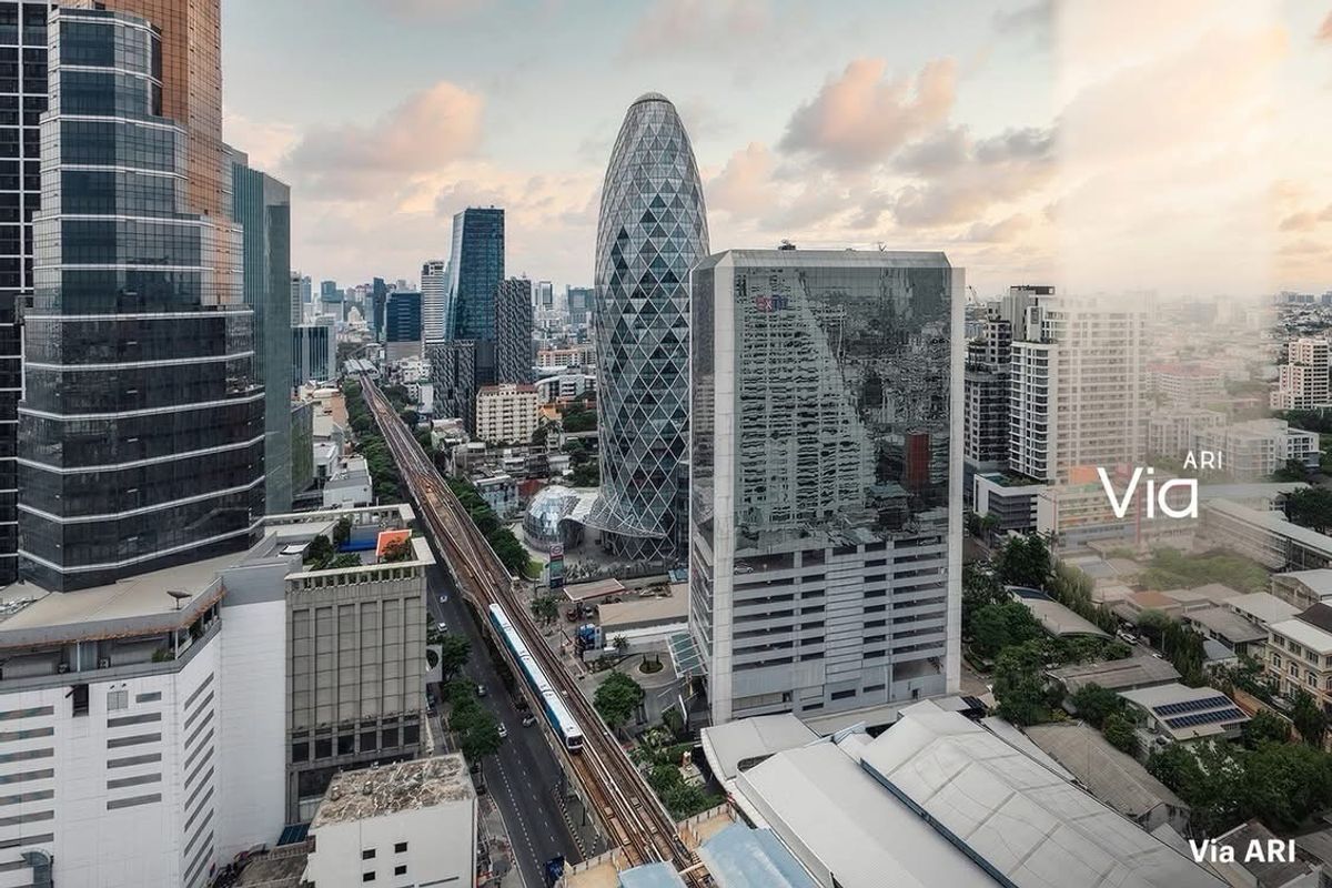 For SaleCondoAri,Anusaowaree : 💎💎💎mon Via Ari with a private pool size 286 SQ.M 3 BED 4 Bath for sale 85.9 MB !! Contact 086-795-9997