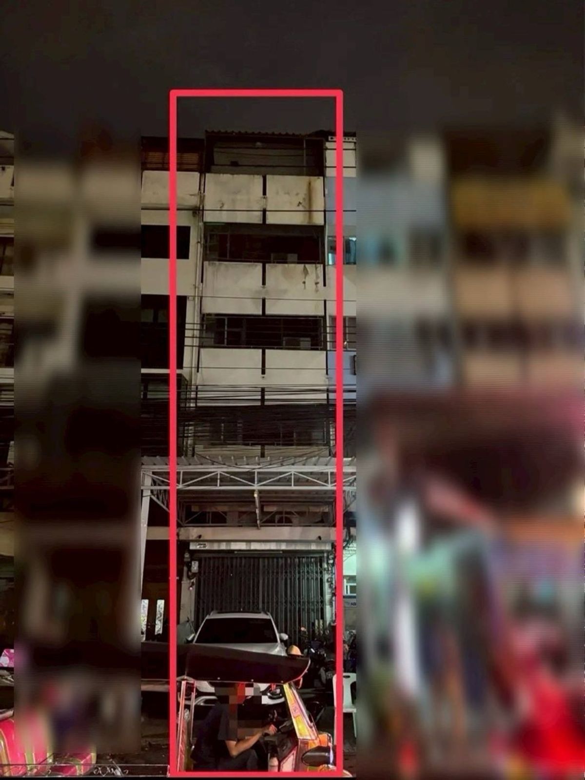 For RentShop HouseNana, North Nana,Sukhumvit13, Soi Nana : Rent a commercial building for business in Soi Nana Sukhumvit 1 /3 / 4/8 / 11, near BTS 500 meters, receive a spa massage shop, restaurant bar, foreign entertainment places, night tourists