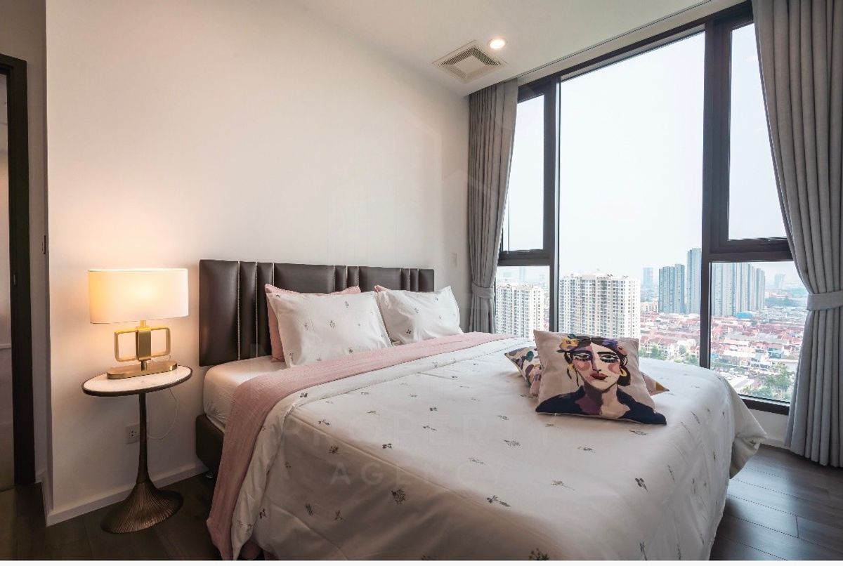 For SaleCondoOnnut, Udomsuk : 📌 Urgent‼ ️ Sell, reduce the burden.Whizdom Essencet beautiful room, fully furnished, ready to move in. 