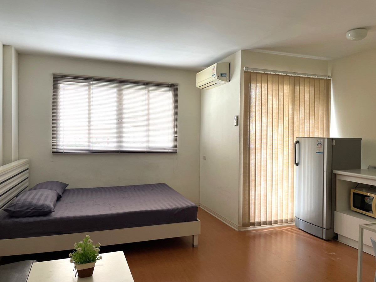 ให้เช่าคอนโดรัตนาธิเบศร์ สนามบินน้ำ พระนั่งเกล้า : ให้เช่าลุมพินีคอนโดทาวน์ รัตนาธิเบศร์ สตูดิโอ 25 ตรม. ชั้น 4 อาคาร D2 เฟอร์นิเจอร์ครบ การเดินทางสะดวก พร้อมอยู่ Lumpini Condo Town Rattanathibet For Rent