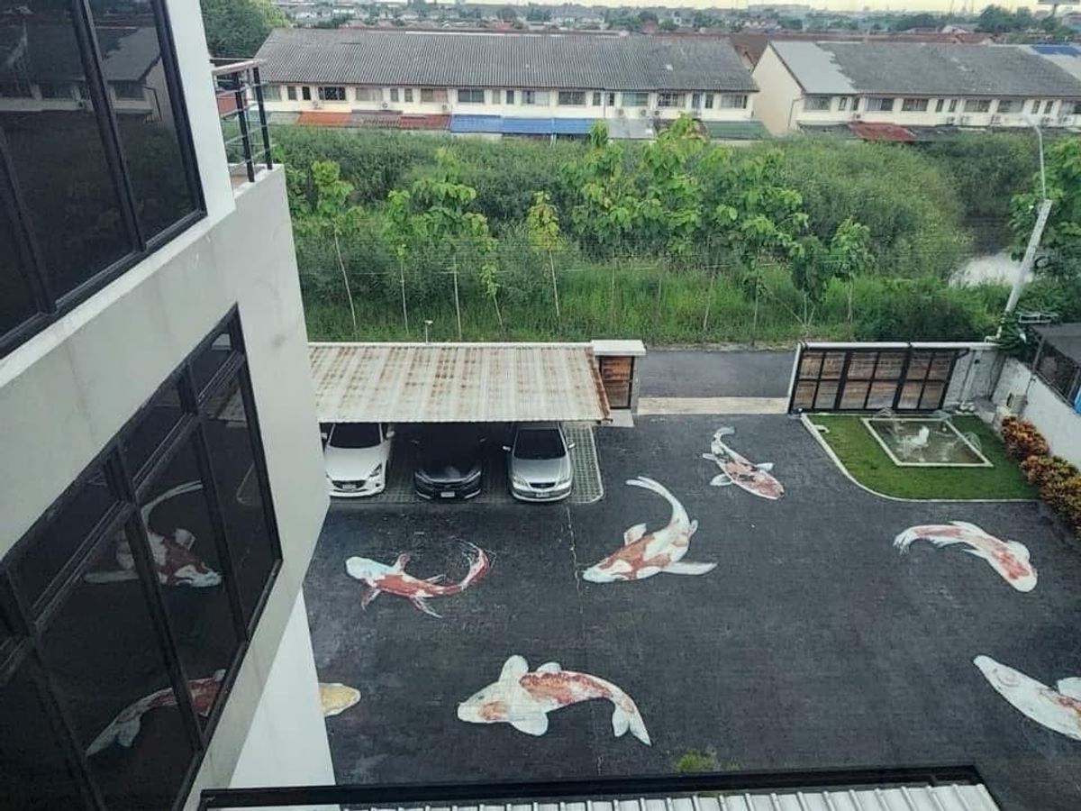 ขายสำนักงานนวมินทร์ รามอินทรา : 📌ขายด่วน ‼️อาคารสำนักงาน 4 ชั้น สุขาภิบาล 5 ขนาด 995 Sq.m (296 Sq.wa) ลดพิเศษเหลือเพียง 39 MB !! ติดต่อ 086-795-9997 จิมมี่