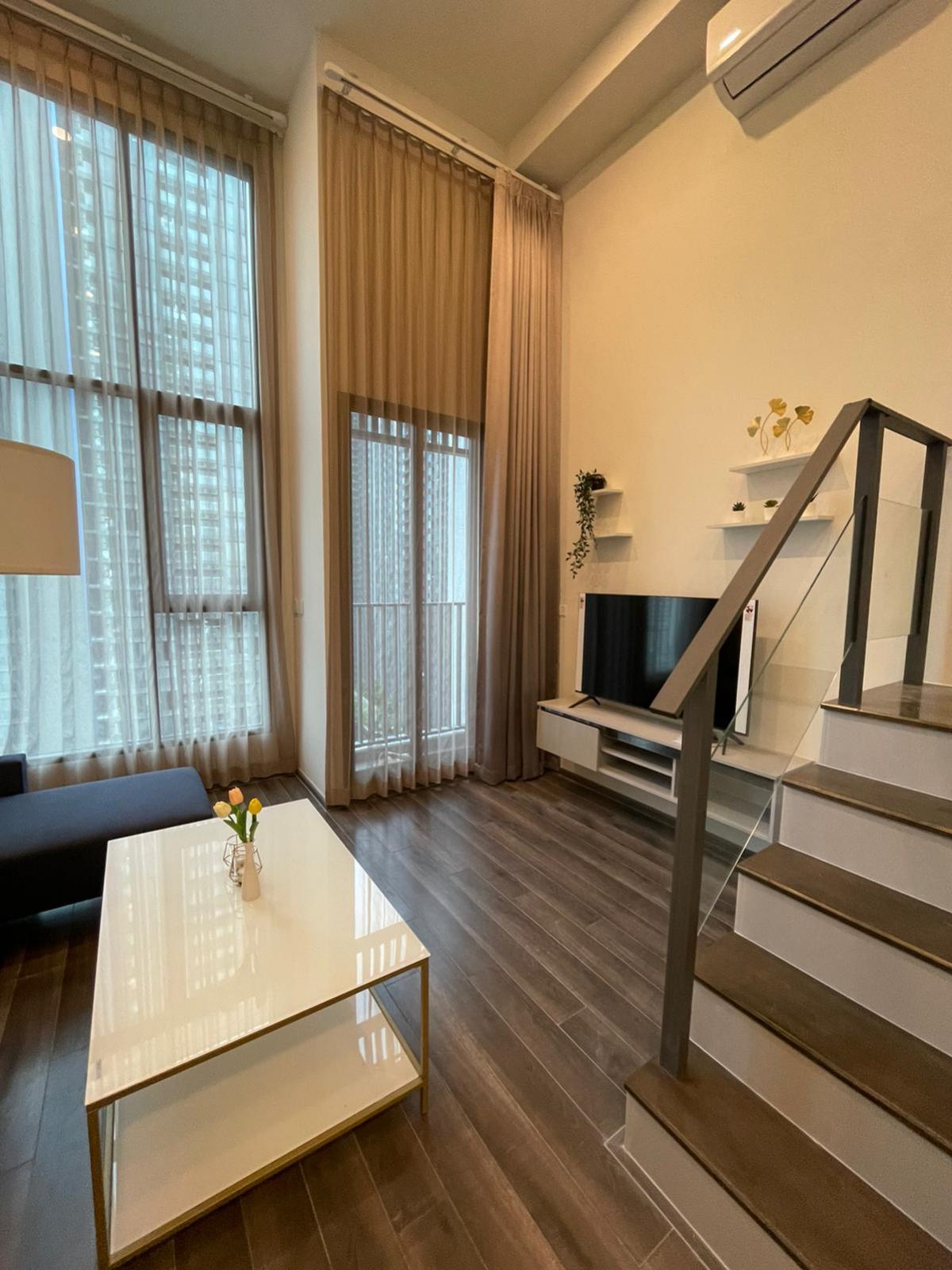 For RentCondoRama9, Petchburi, RCA : 🔥 ให้เช่าคอนโด KnightsBridge Space Rama9 1 ห้องนอน 38 ตร.ม. ใกล้ BTS/MRT พระราม 9! 
🌟 ราคาเพียง 32,000 บาท/เดือน พร้อมสิ่งอำนวยความสะดวกครบครัน!