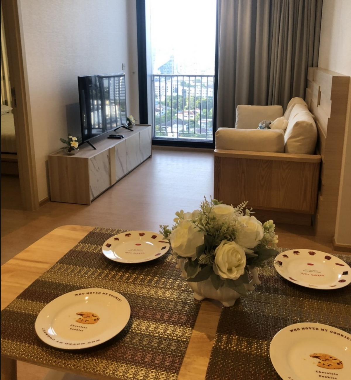 For RentCondoSukhumvit, Asoke, Thonglor : Luxurious 2 bedroom Maru Ekkamai 2 in the heart of Ekkamai. Near BTS with complete amenities!