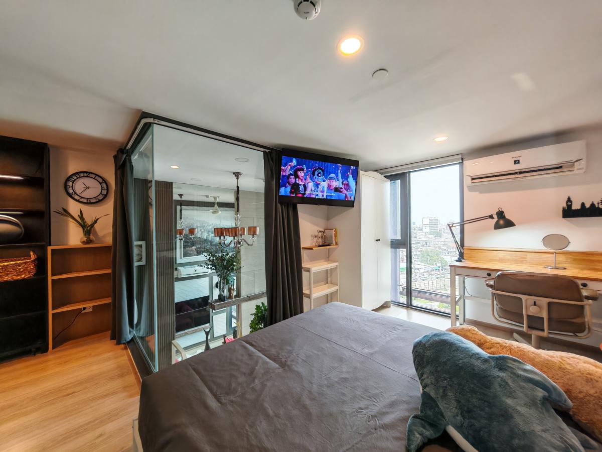 For SaleCondoKhlongtoei, Kluaynamthai : 24/03/2026, Life in the heart of Asoke! 2 bedrooms with city view at a special price of 6.89 million
Convenient transportation via BTS/MRT, close to shopping and complete lifestyle amenities! 0642748883