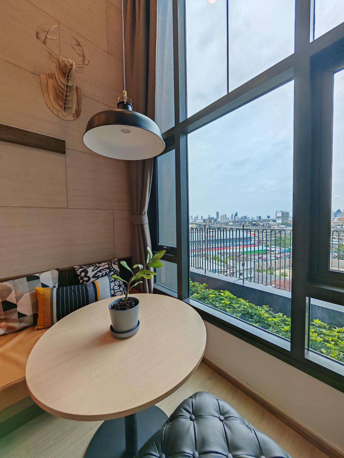 For SaleCondoKhlongtoei, Kluaynamthai : 24/03/2026, Life in the heart of Asoke! 2 bedrooms with city view at a special price of 6.89 million
Convenient transportation via BTS/MRT, close to shopping and complete lifestyle amenities! 0642748883